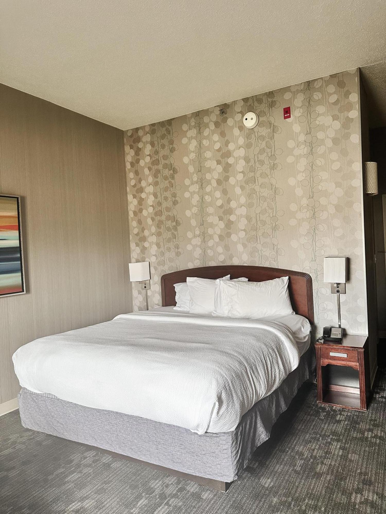 Country & By Radisson, Columbus-edinburgh 3*