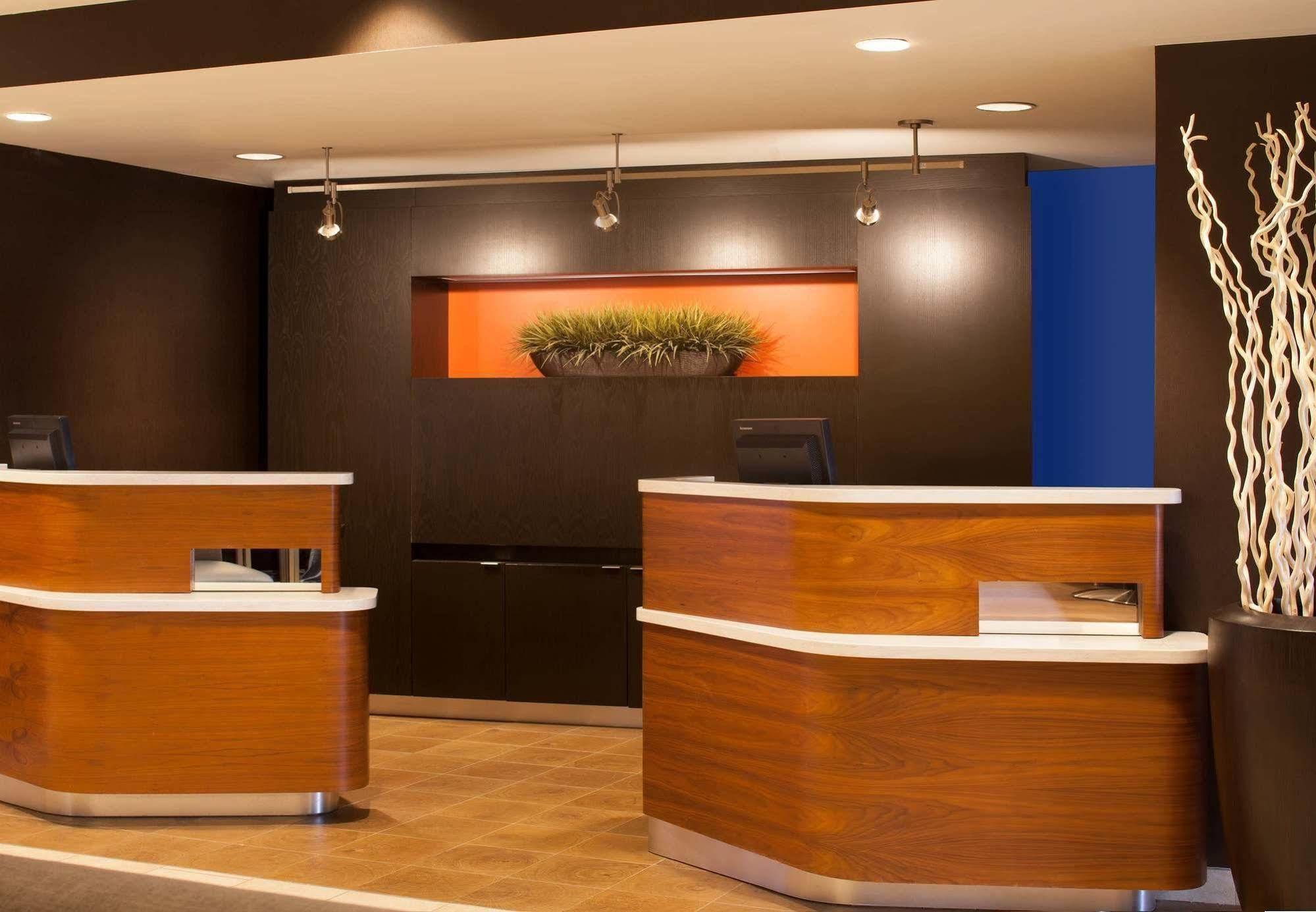 Country & By Radisson, Columbus-edinburgh Columbus