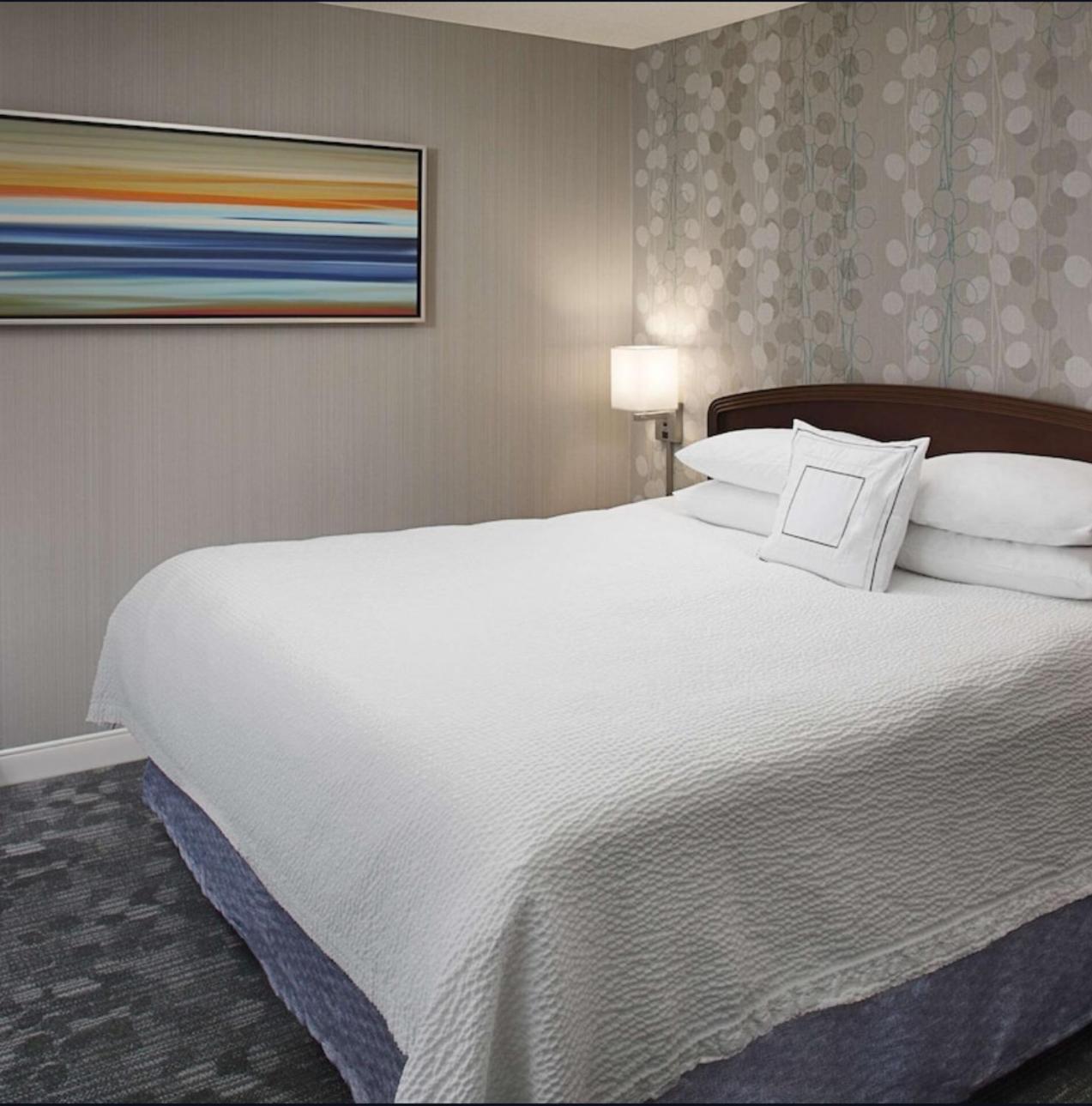 Country & By Radisson, Columbus-edinburgh Columbus