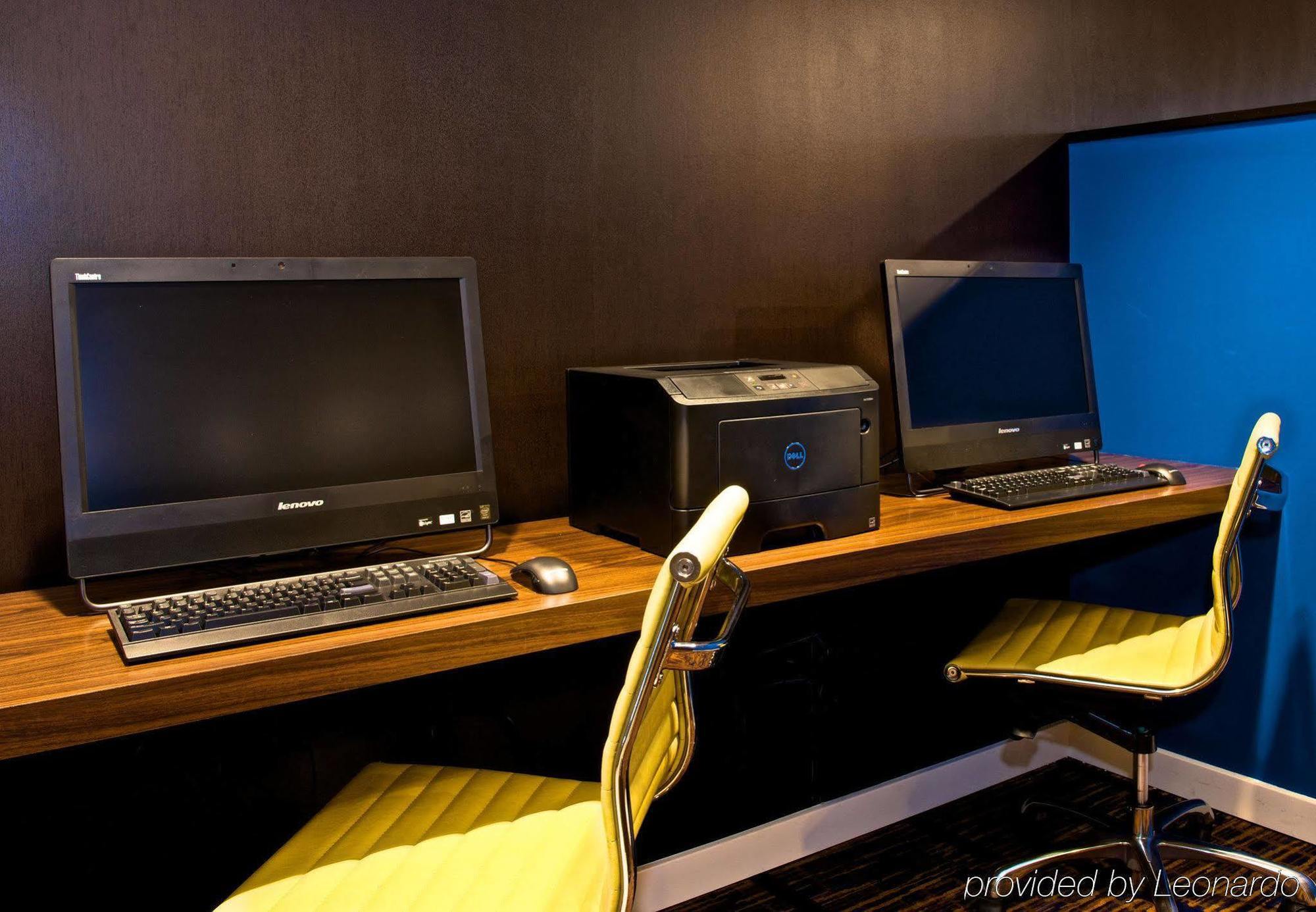 Country & By Radisson, Columbus-edinburgh 3* Columbus