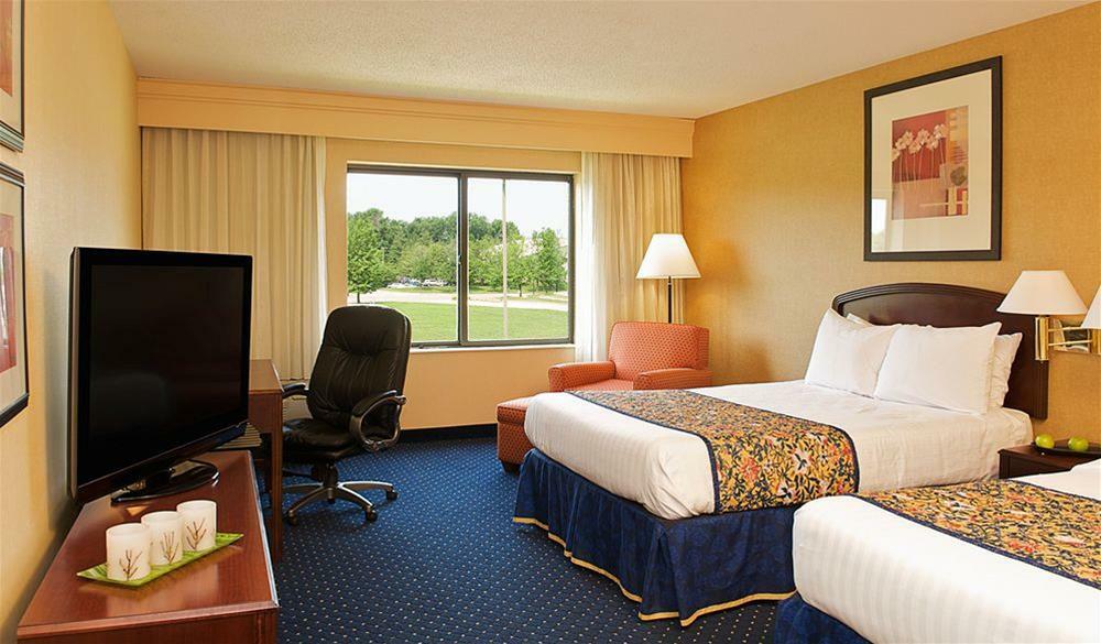 Country & By Radisson, Columbus-edinburgh 3*